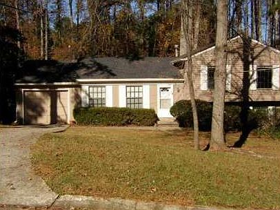 2nd image of 541 Yorkshire Dr