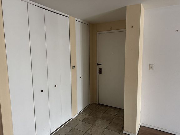 5th image of 18400 Cherry Creek Dr APT 105