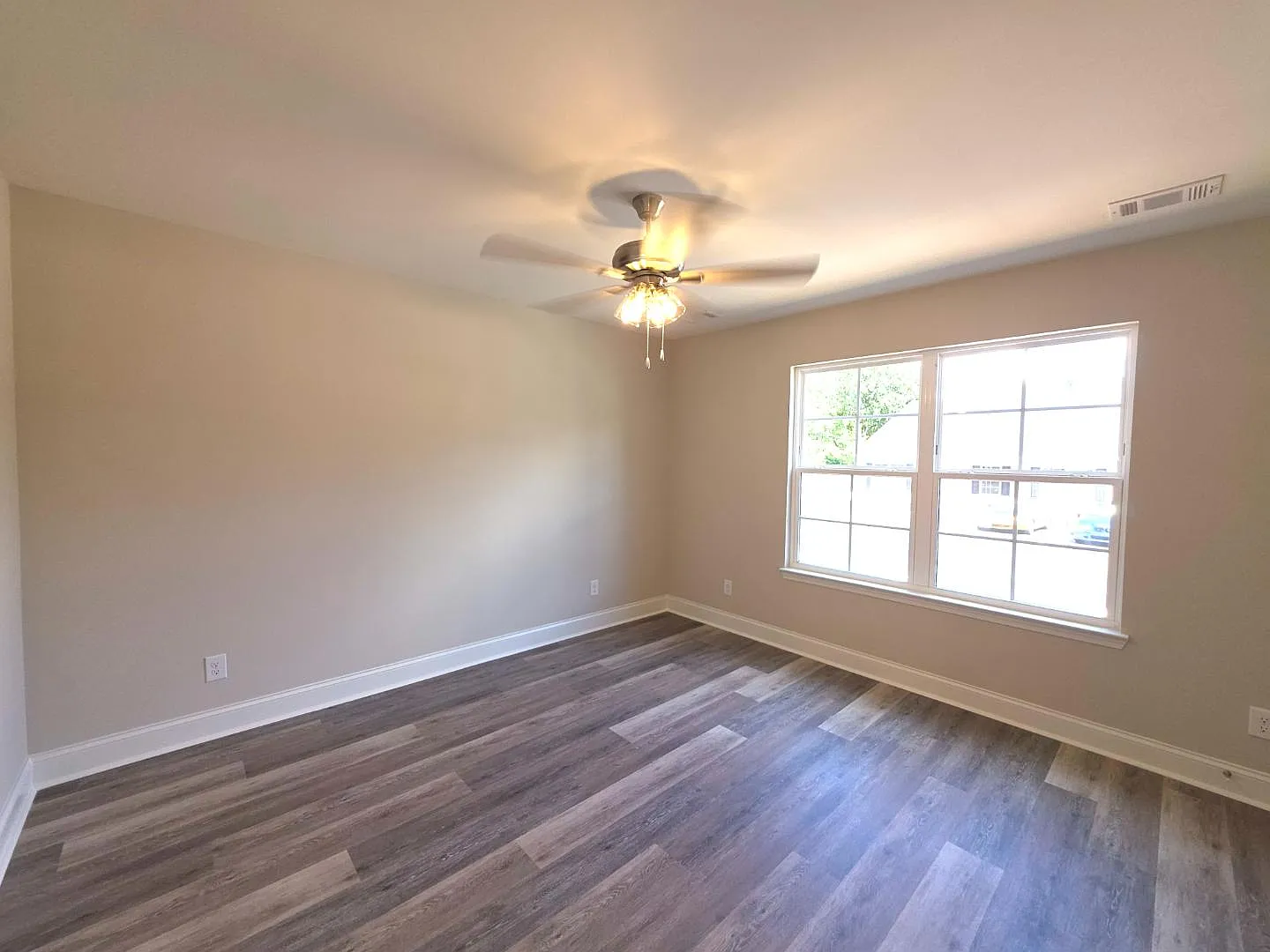 212B Tabor Drive Unit 2B - 212B Tabor Dr Unit 2B — Photo 3