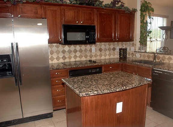 2nd image of 3001 Hoffman Dr