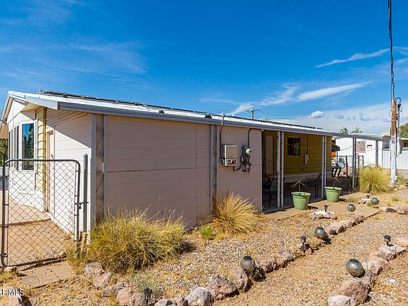 3rd image of 550 E QUEEN CREEK Court