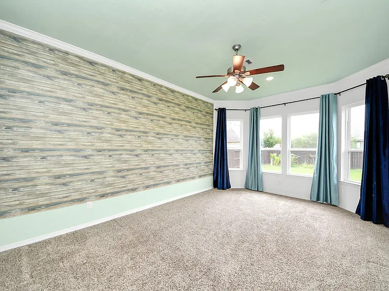 2210 Captain Davis Dr — Photo 13
