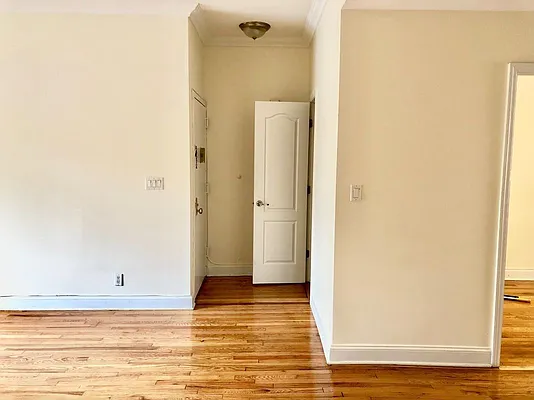 Rented by Premier Metro Realty Corp | media 35