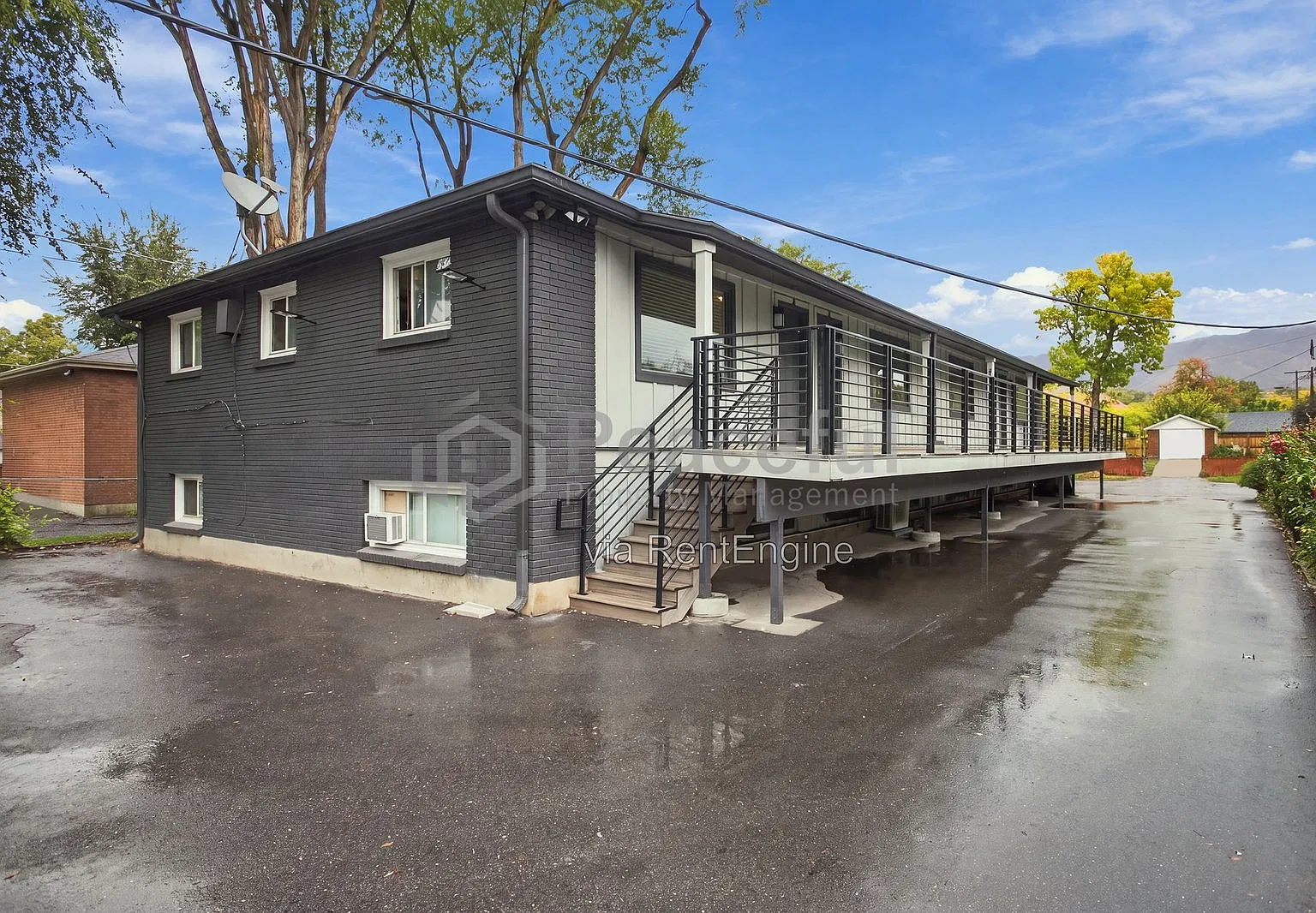 3 bed, 2.0 bath, 1000 sqft, $2,150 — Photo 2