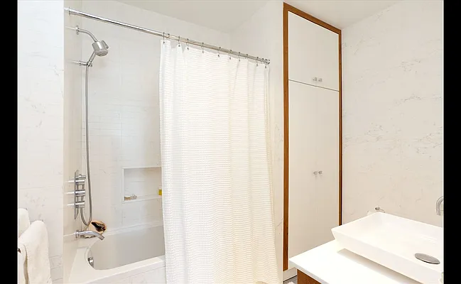 Rented by Douglas Elliman | media 14