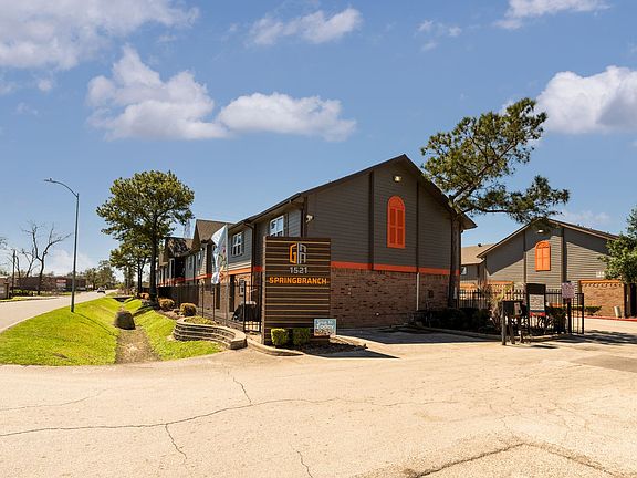 3rd image of 1521 Sherwood Forest St #1008