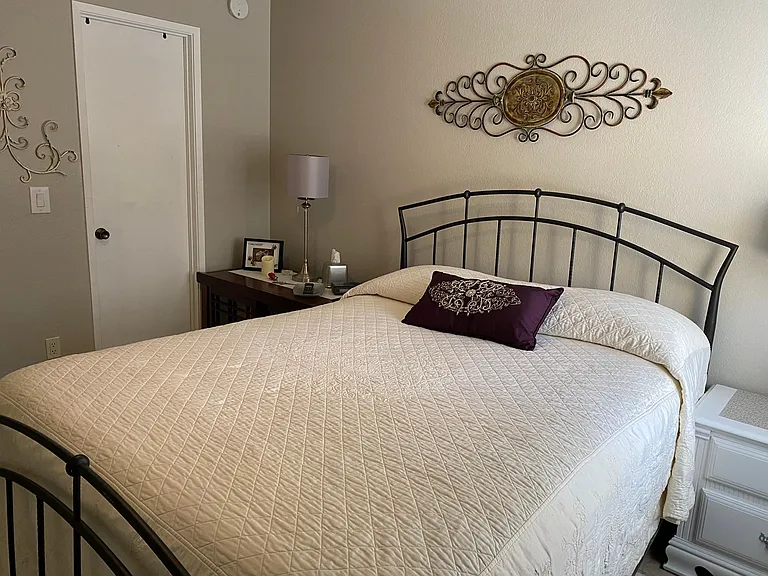 840 S Langley Ave #102 — Photo 9