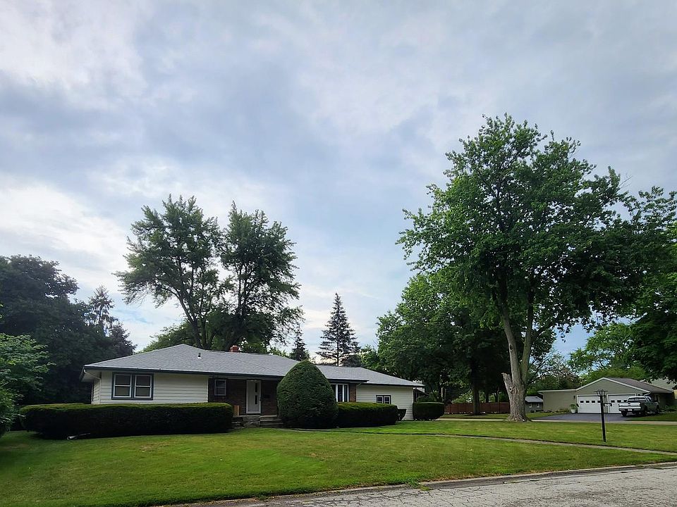 2nd image of 408 E Virginia Ave