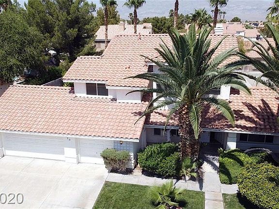 3rd image of 920 Sagerock Way