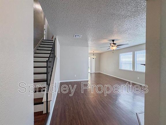 2nd image of 4801 Stone Ridge Dr