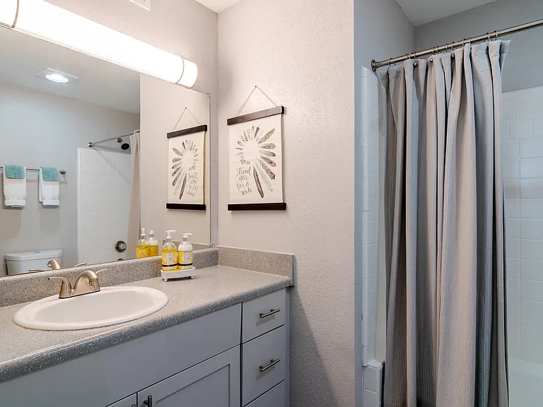 45Eighty Dunwoody — Photo 22