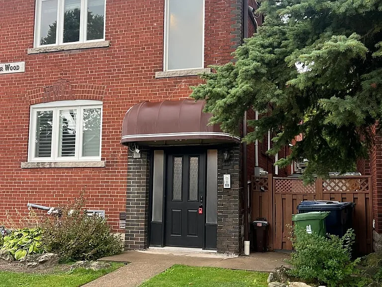 297 Vaughan Rd #C — Photo 1