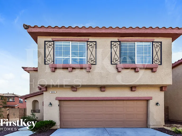 10552 Lessona St — Photo 1