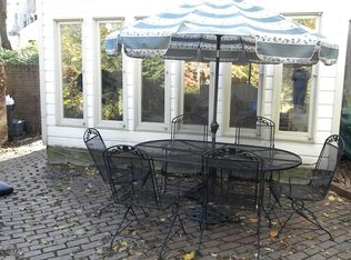 29 1/2 Front St, Schenectady, NY 12305