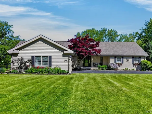 4119 Beach Ridge Rd, North Tonawanda, NY 14120