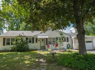 40 Beverly St, Palmer, MA 01069