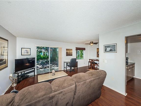 4th image of 4215 E Bay Dr #1007B