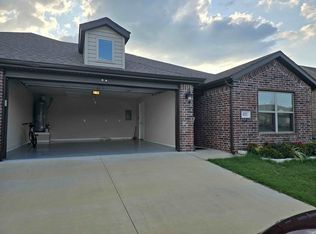 431 Red Robin St #431, Centerton, AR 72719