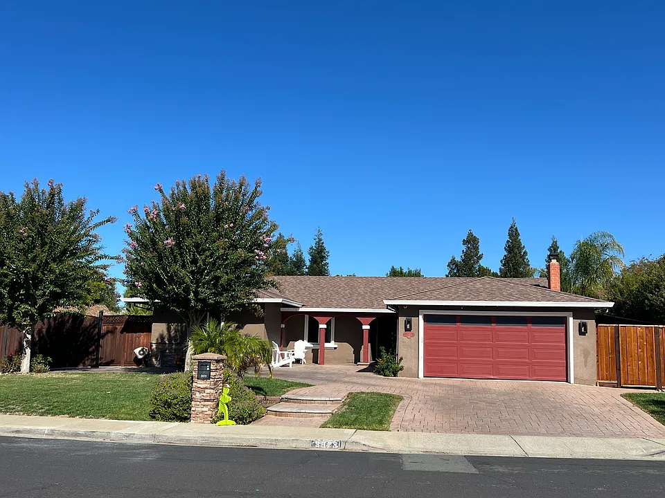 3873 Palmwood Dr