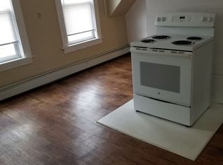 353 Merrimack St #3, Manchester, NH 03103