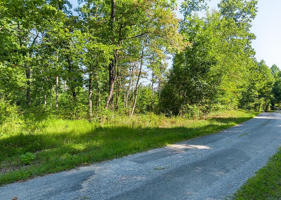 1st image of Robbins Dr