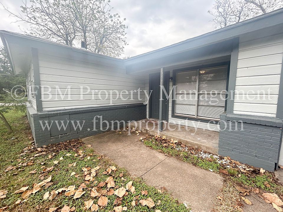 1st image of 1242 Joly St