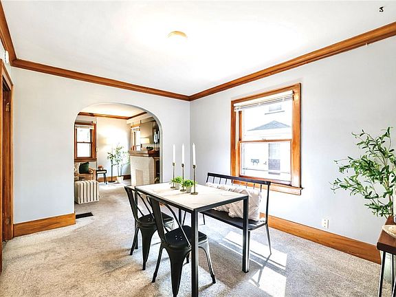 4th image of 84 Merwin Ave