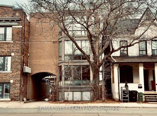 1061 Bathurst St, Toronto, ON M5R 3G8