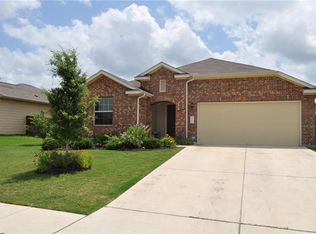 204 Anderson St, Hutto, TX 78634