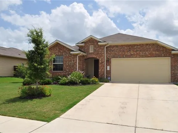 204 Anderson St, Hutto, TX 78634