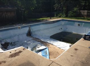416 Spruce Dr, Michigan City, IN