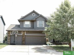 19711 Briggs St, Omaha, NE 68130