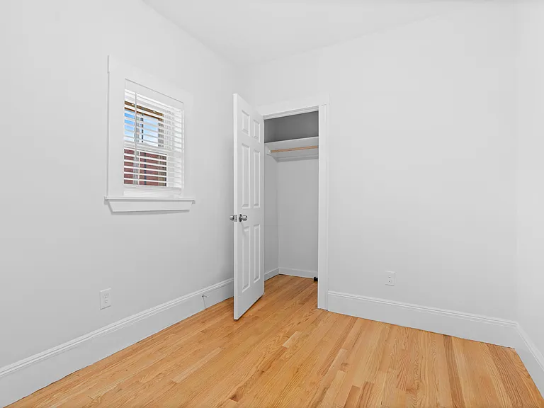 79 Sydney St #2 — Photo 23