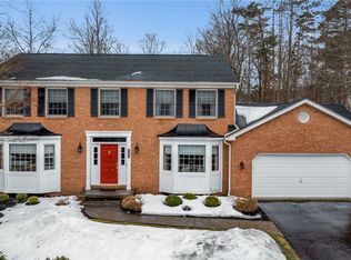 185 Independence Dr, Orchard Park, NY 14127