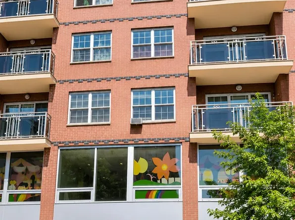 35-19 Leavitt St #4J, Flushing, NY 11354