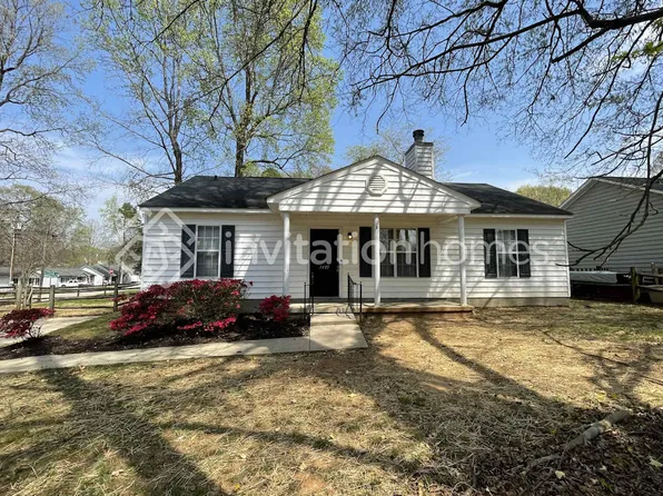 1409 Ridgewood Dr, Concord, NC 28027