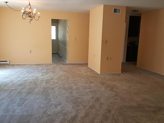 3rd image of 614B Bosworth Ct