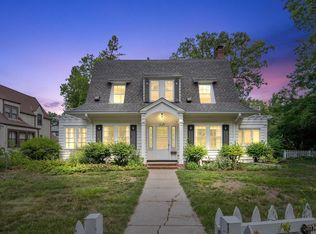 2189 Stanford Ave, Saint Paul, MN 55105