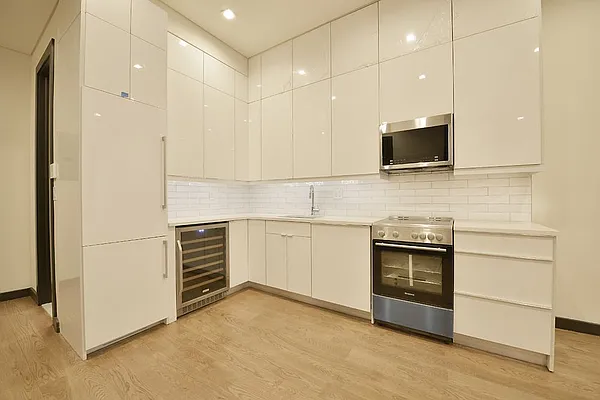 Rented by REAL New York | media 11