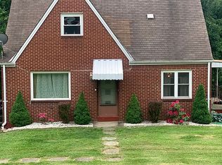 435 Pine Run Rd, Freedom, PA 15042