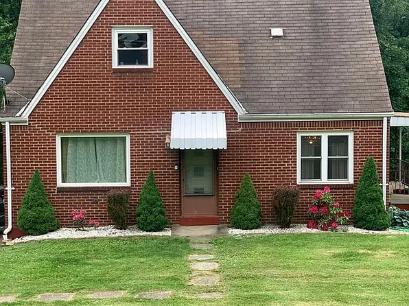 435 Pine Run Rd, Freedom, PA 15042