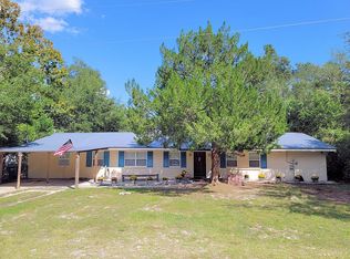 606 W 3rd St, Carrabelle, FL 32322
