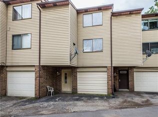 2143 Penguin Ave, Akron, OH 44319