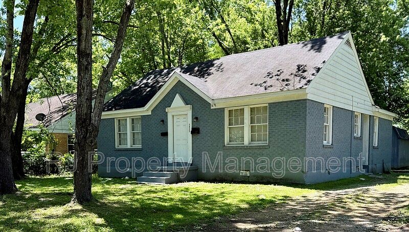 1st image of 3437 Farmville Ave