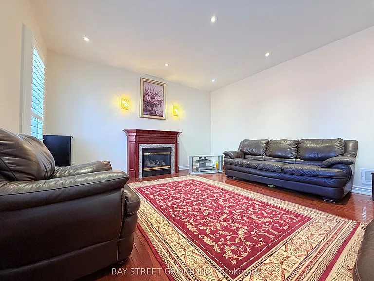 9 Saint Clare Blvd — Photo 14