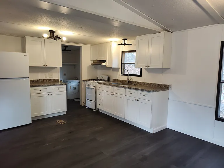 113 Teak Dr — Photo 7