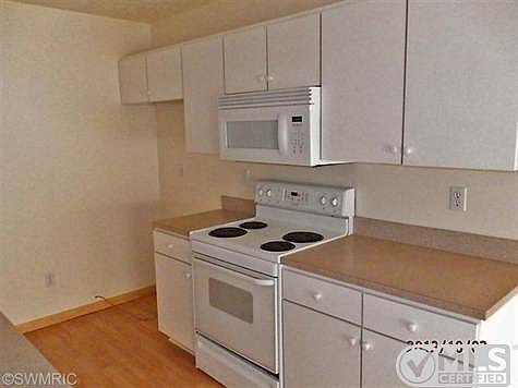 4th image of 220 Woodwind Dr