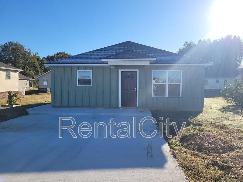 1st image of 534 Dana Ave