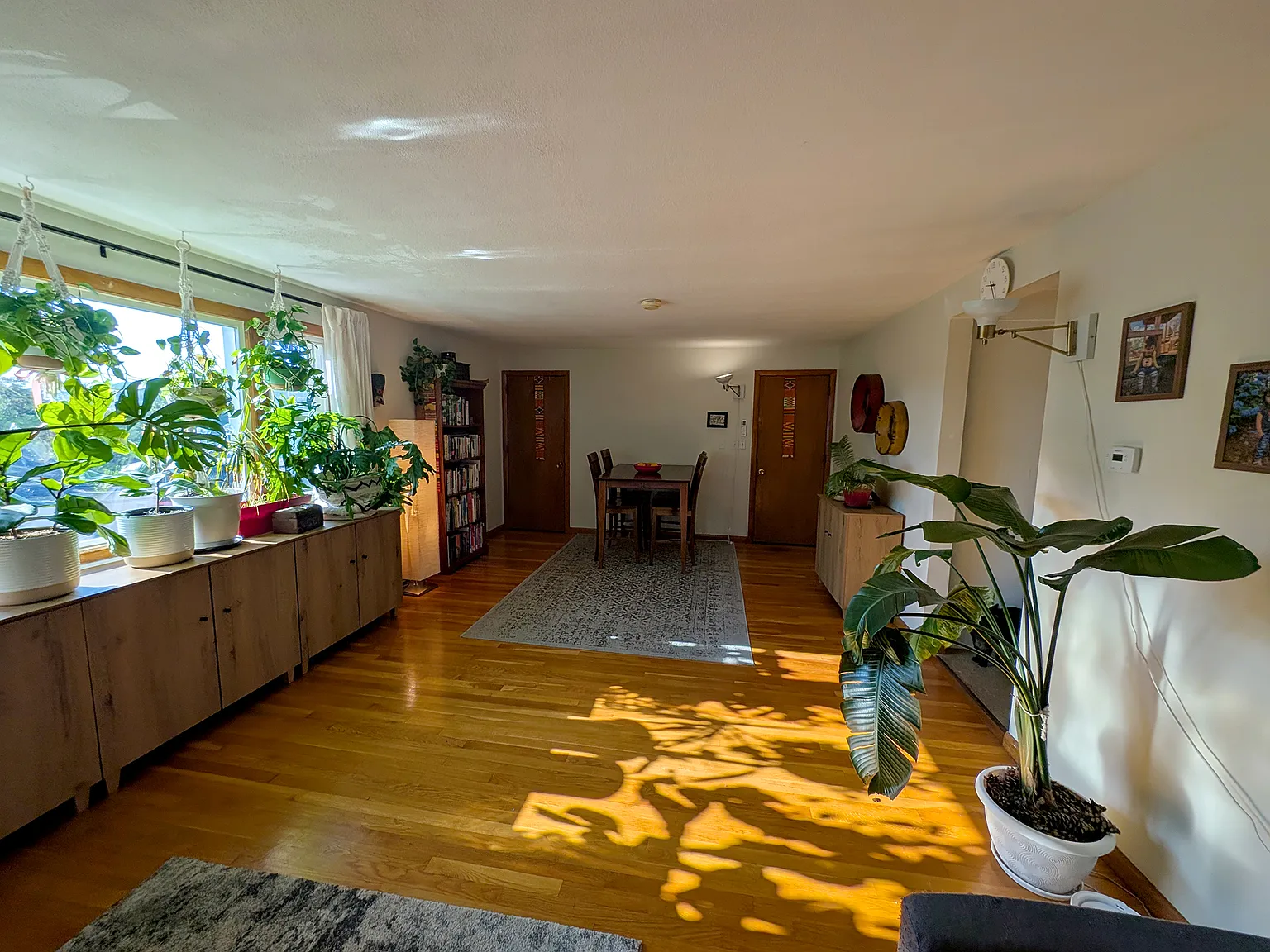 3 bed, 1200 sqft, $3,000 — Photo 4