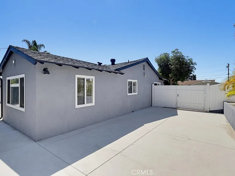 15811 Rosalita Dr — Photo 27